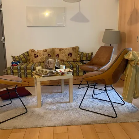 Apartment Schoenes In Zentrum